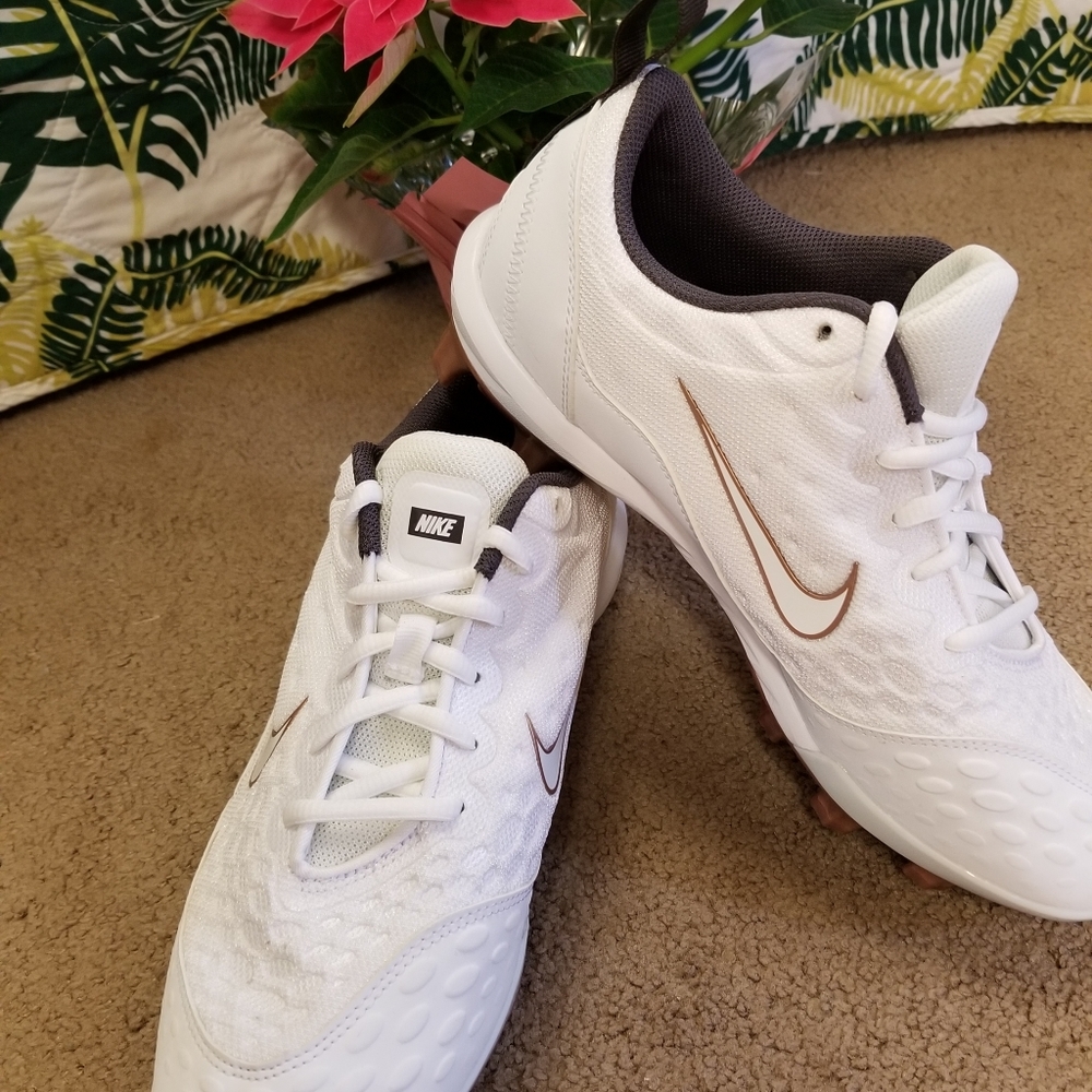 Nike Hyperdiamond